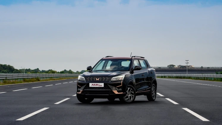 Mahindra launches the all-electric XUV400; Deliveries to begin by end of January 2023
