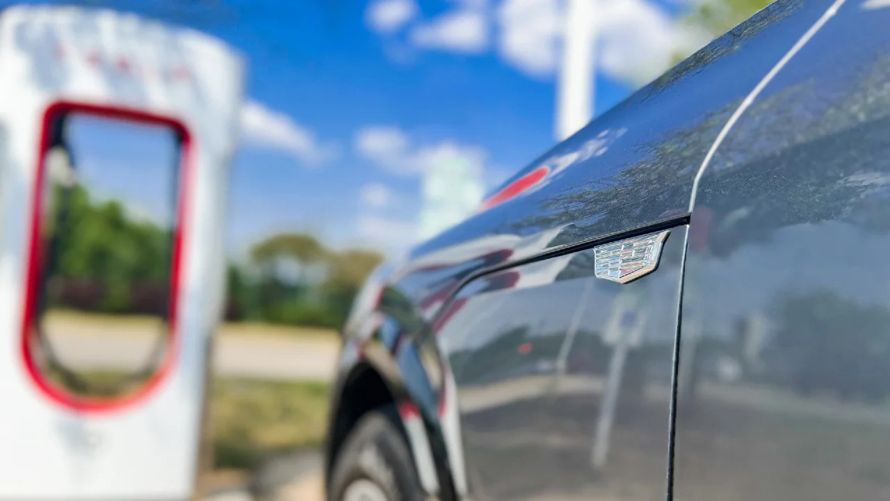 After Ford, GM to get access to Tesla Superchargers in North America.